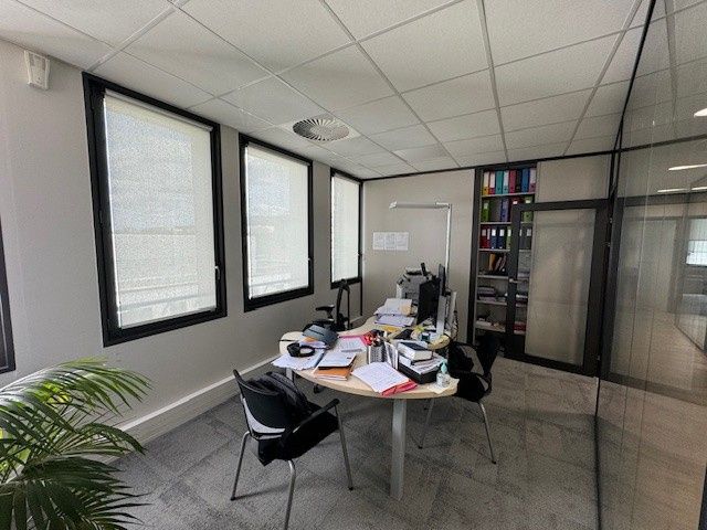 For rent - Saint-Etienne Chateaucreux - Superb 202 m2 office