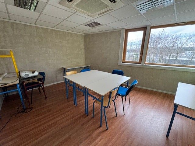 Location bureaux 156 m² à Saint-Étienne