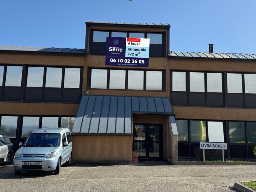 Location bureaux 772 m² à Andrézieux-Bouthéon