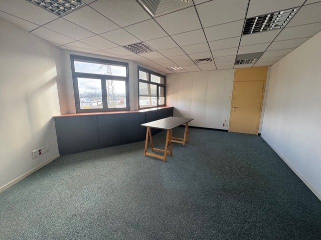 35 m² dispo à Saint-étienne