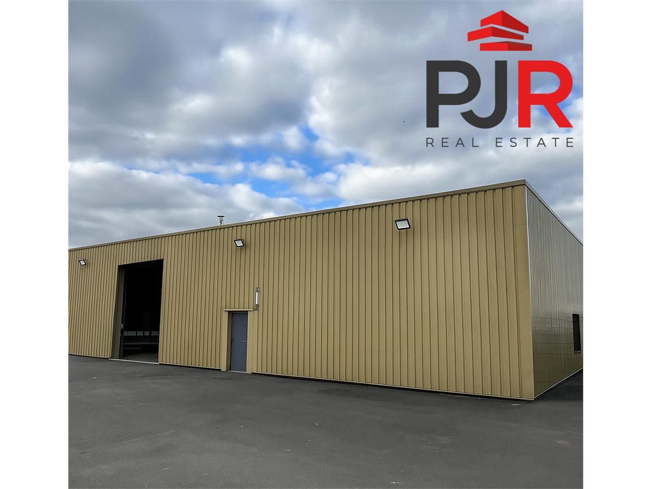 Location local d''activités 940 m² à Toul