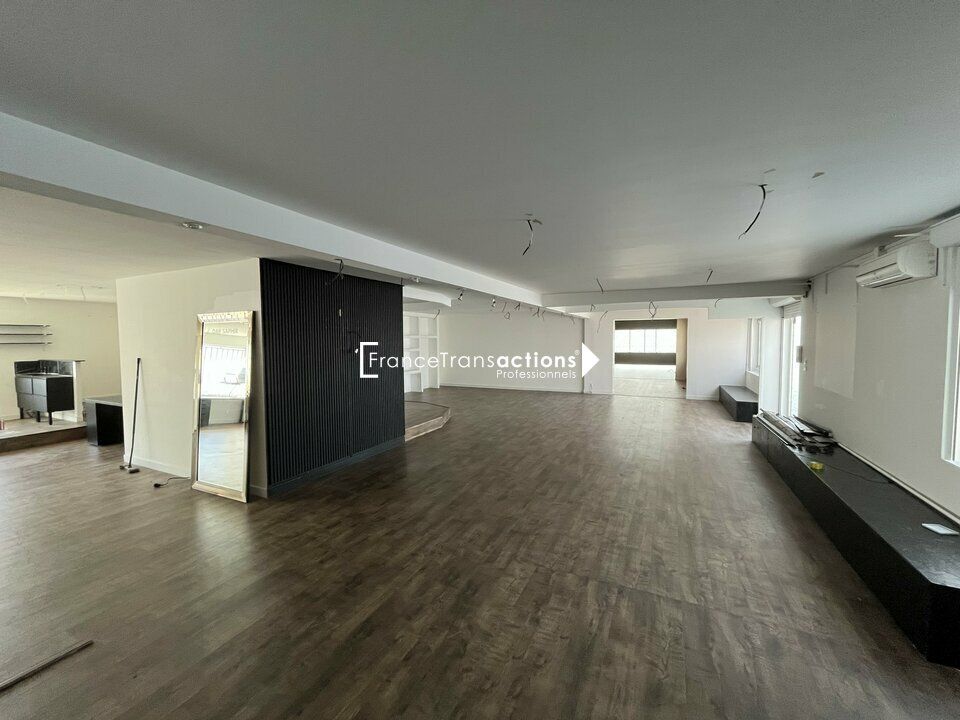 A LOUER LOCAL COMMERCIAL 420 m² PORTET-SUR-GARONNE