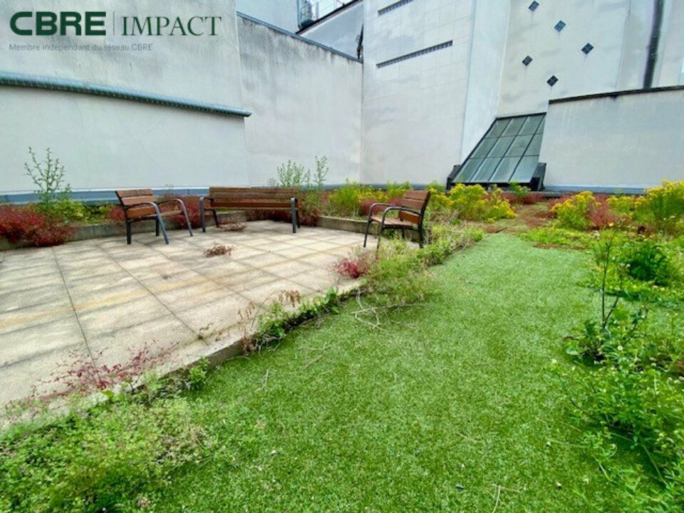 Location bureaux 320 m² non divisibles