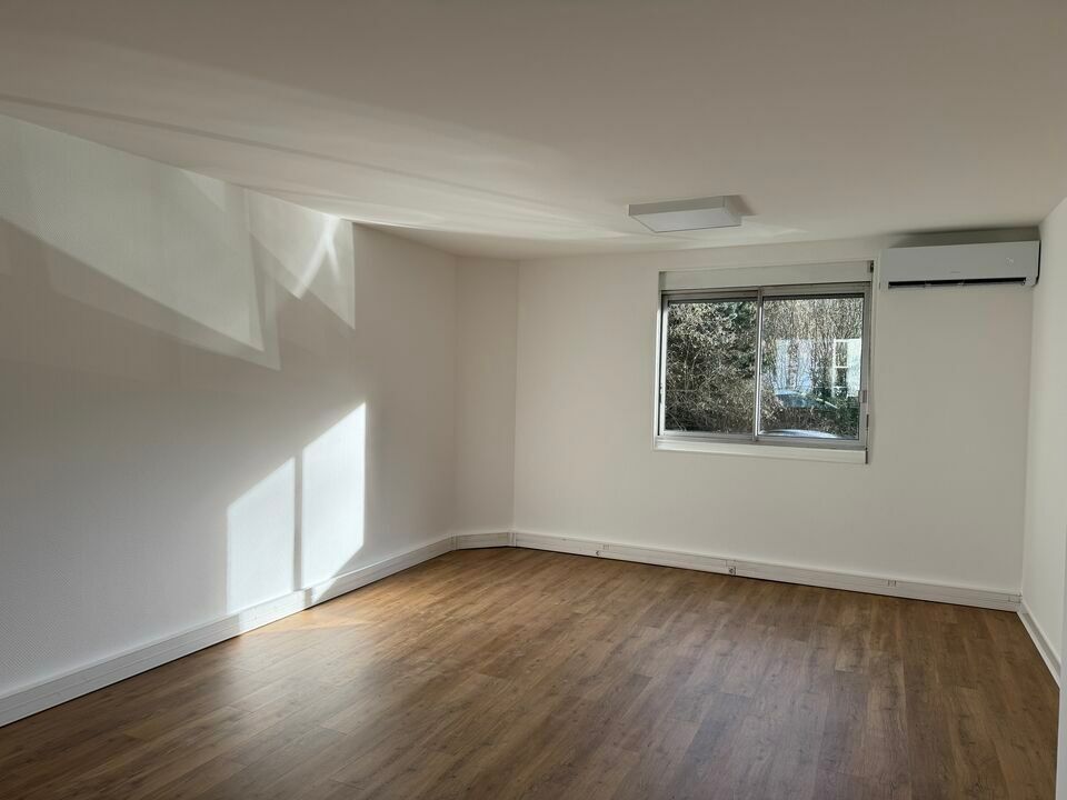 Location bureaux 91 m² non divisibles