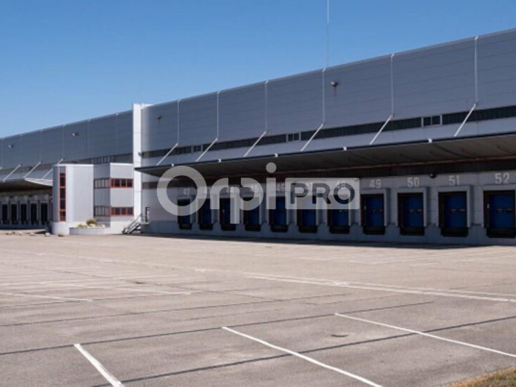 Location entrepot 19432 m² non divisibles
