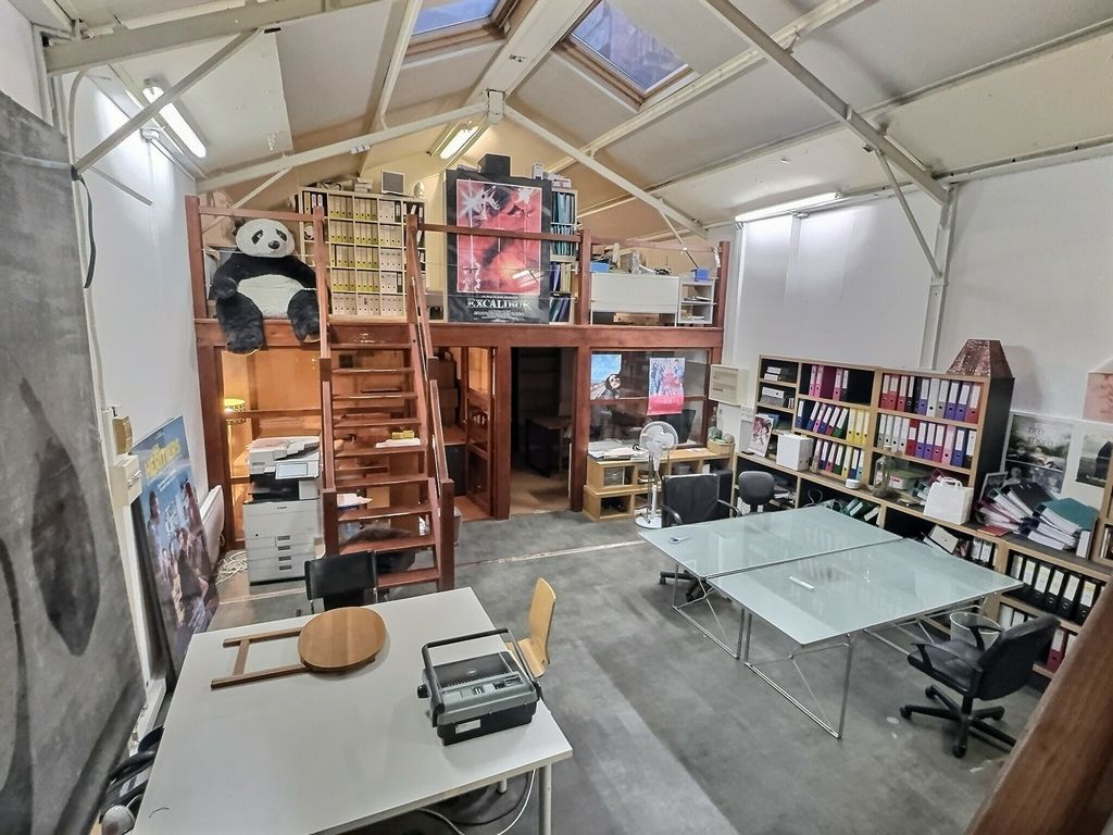 Location bureaux 130 m² non divisibles