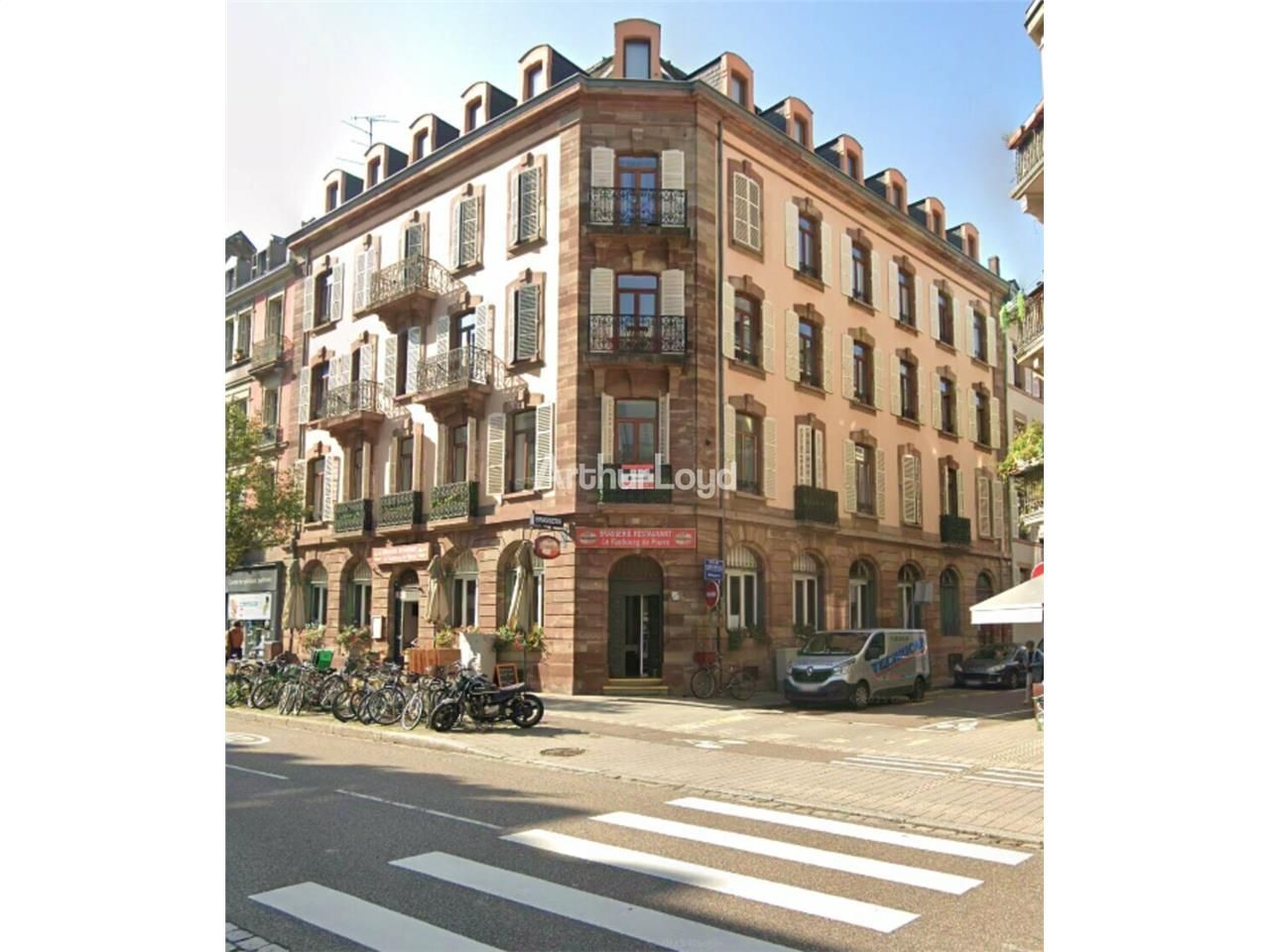 Location local commercial 298 m² non divisibles