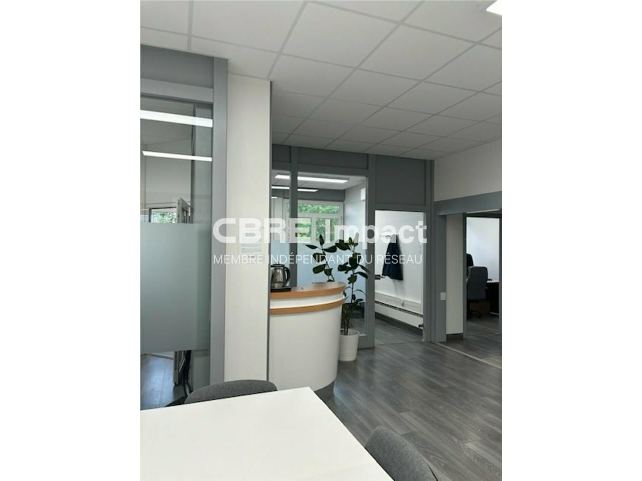 Location bureaux 146 m² non divisibles