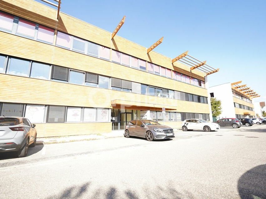 Location bureaux 306 m² divisibles à partir de 140 m²