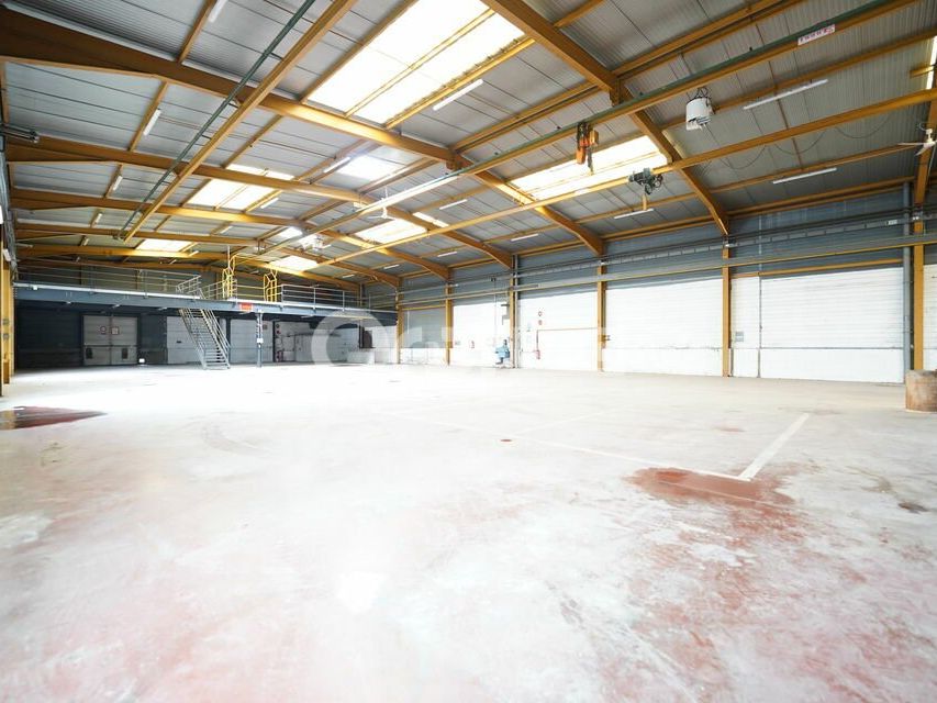 BATIMENT D'ACTIVITE A LOUER - 1 475 m² - VENISSIEUX