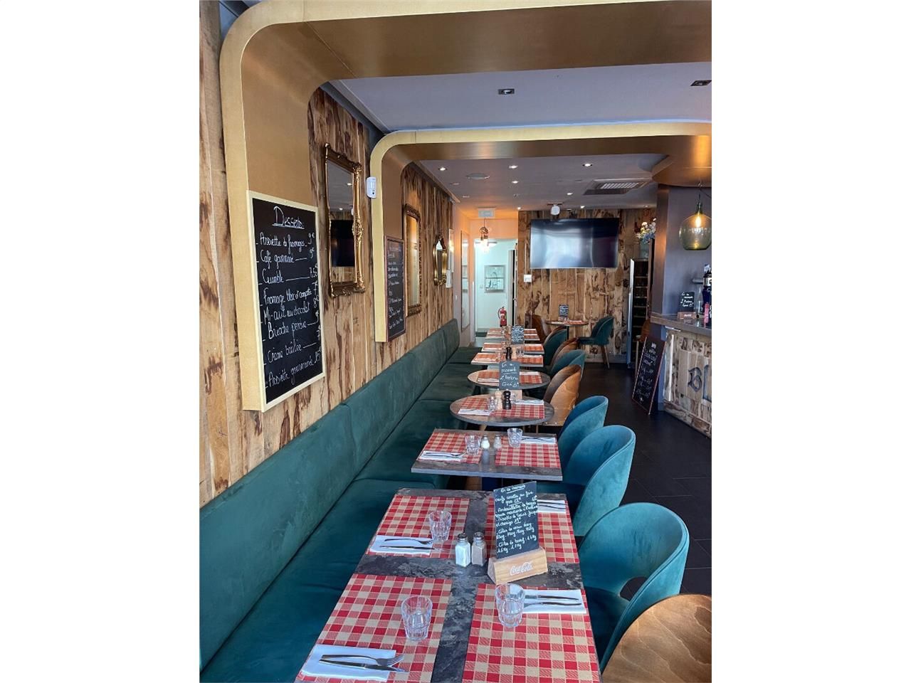 Location local commercial 150.00 m² à LIMOGES