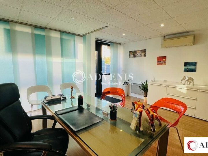 Location local commercial 76 m² non divisibles