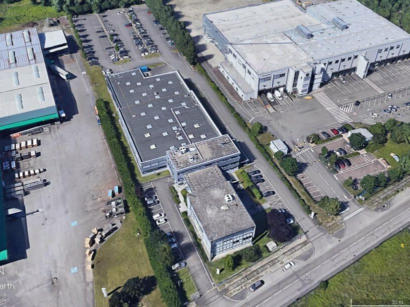 Vente local d''activites 4847 m² non divisibles