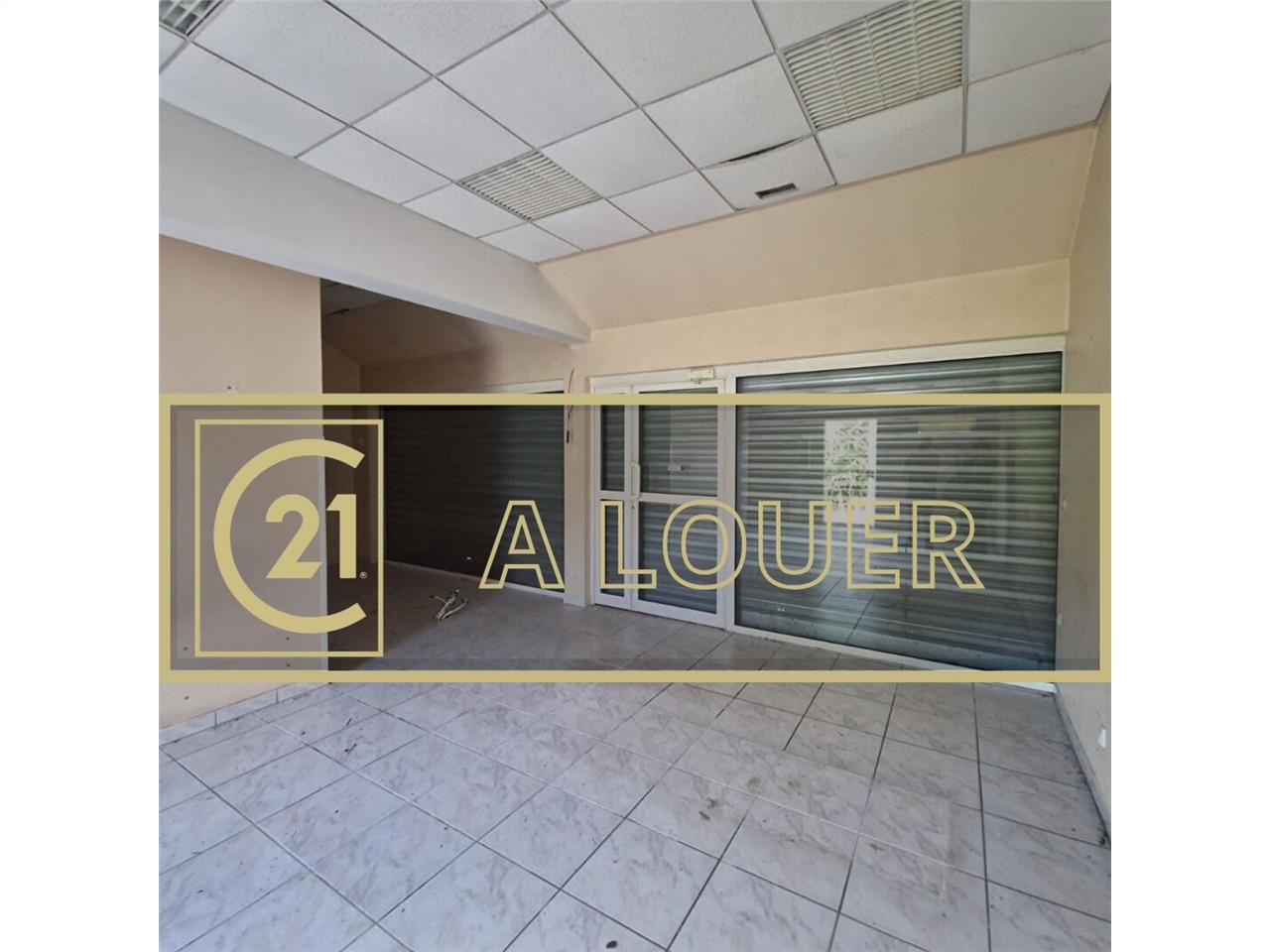 Location local commercial 50.00 m² à CAEN