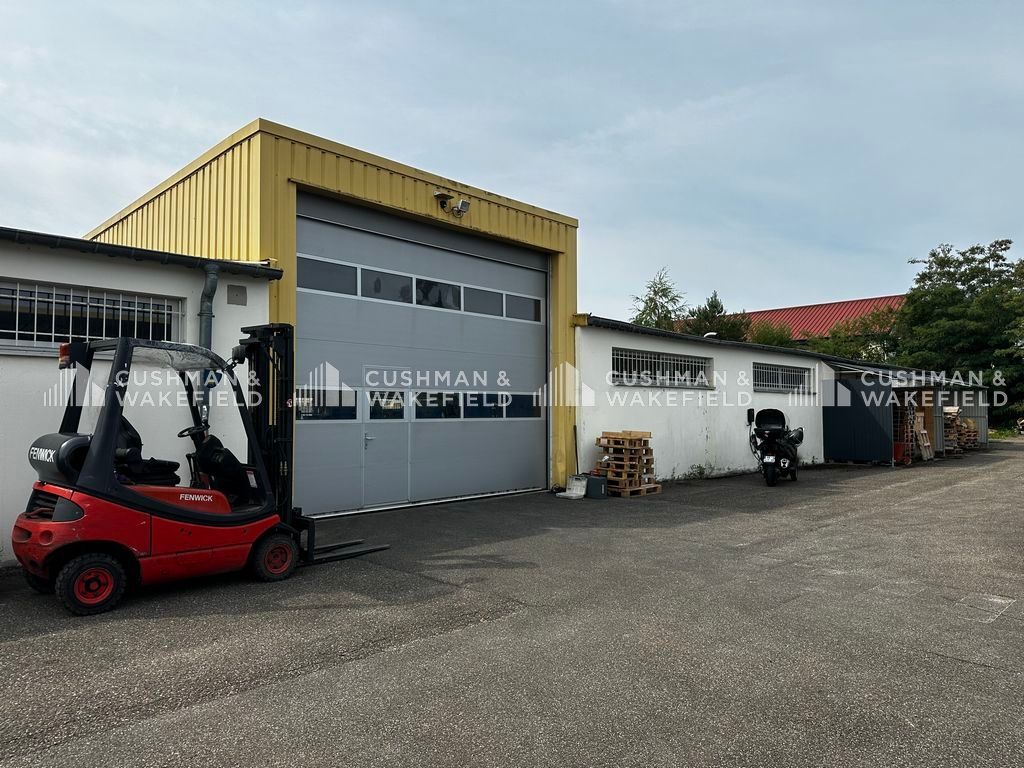 Location activités 800 m² non divisibles
