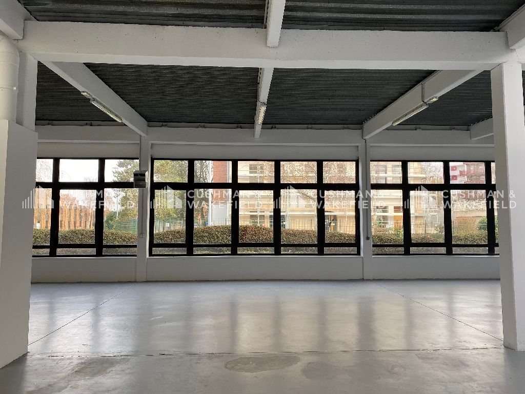 Location activités 431 m² non divisibles