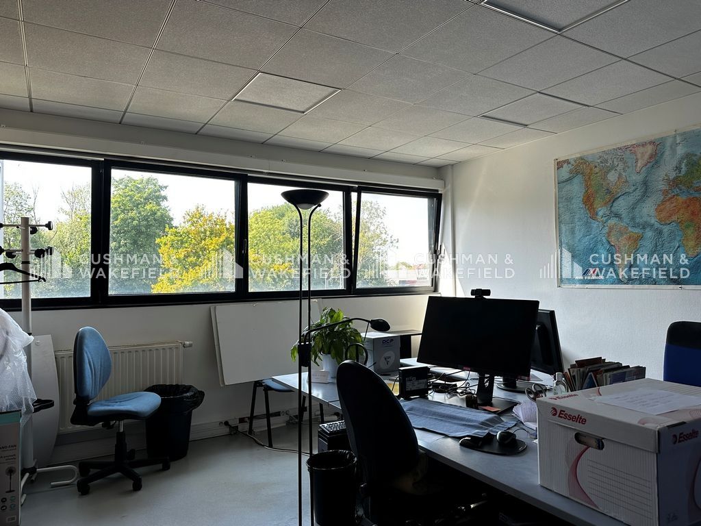 Location bureaux 172 m² non divisibles