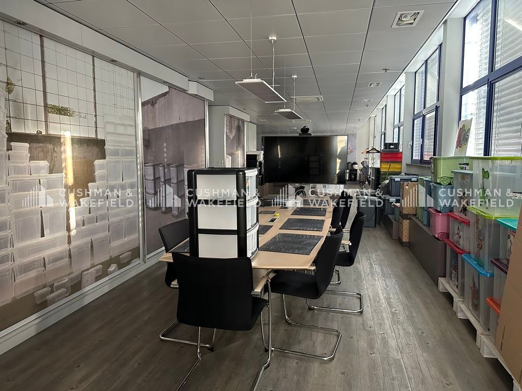 Location entrepôt 2179 m² non divisibles