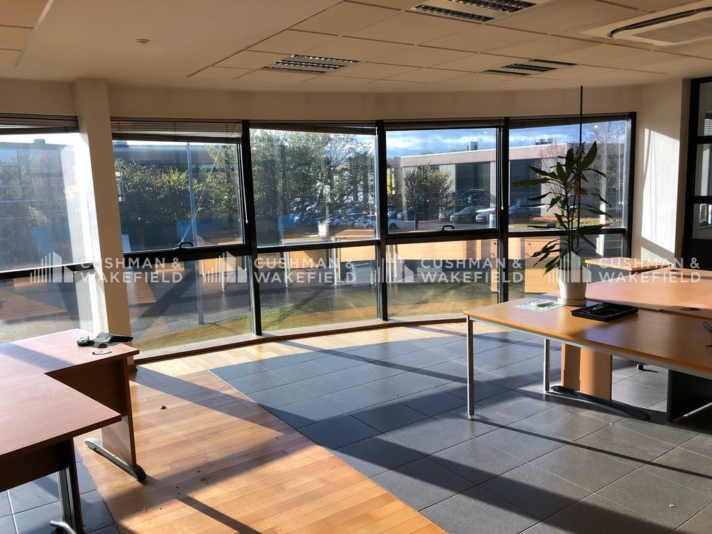 Vente bureaux 238 m² non divisibles