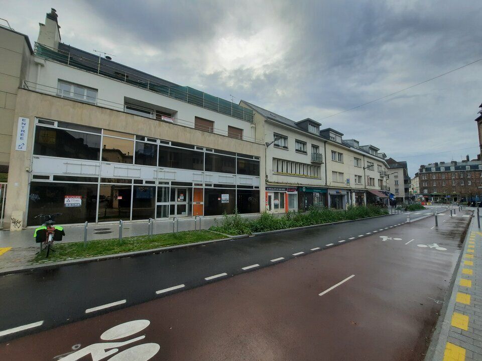 Location bureaux 153 m² non divisibles