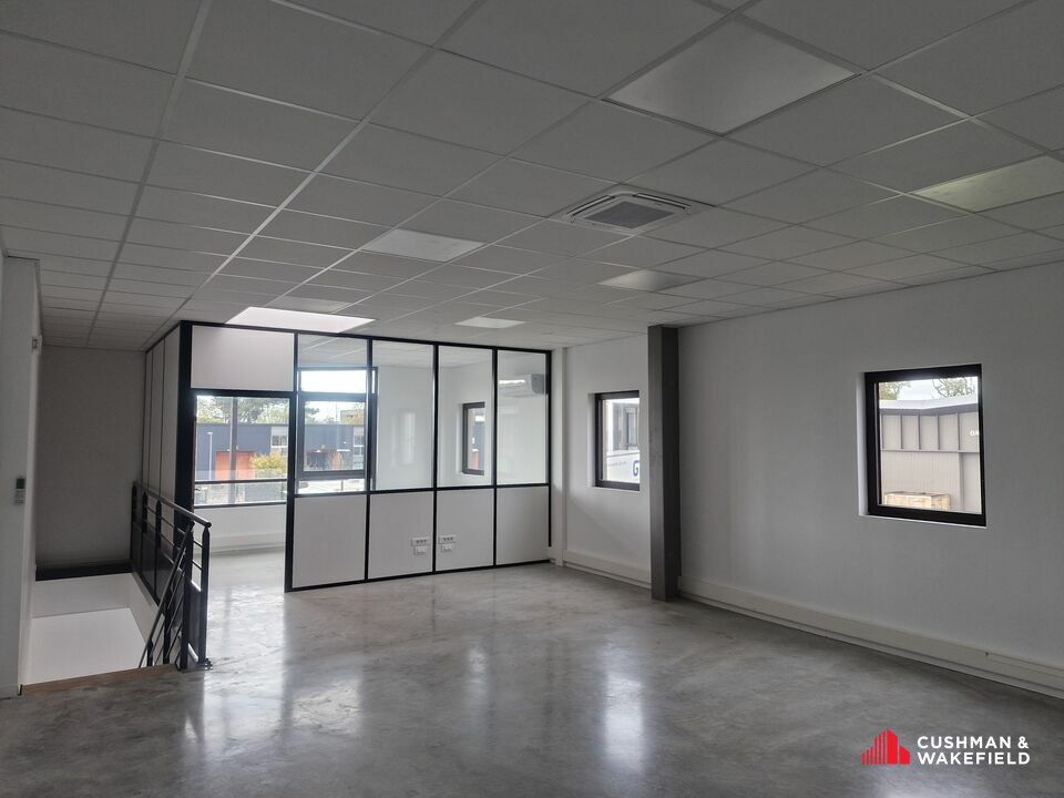 Local d'activité à louer à Mérignac à proximité de la rocade