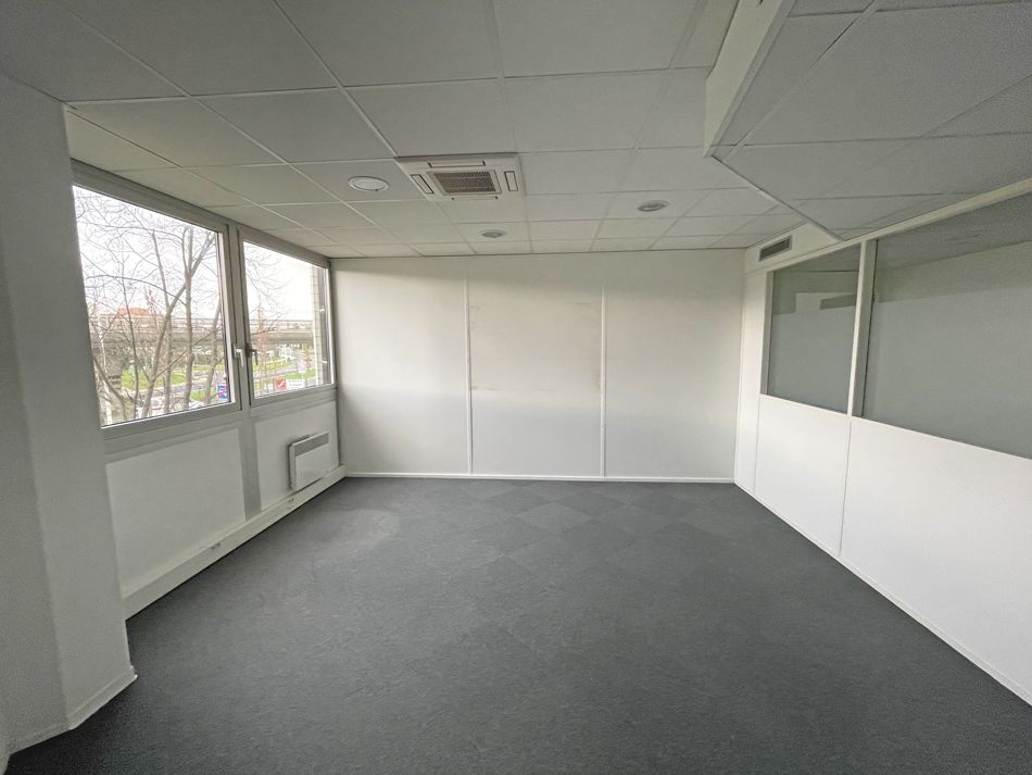 Location bureaux 129.00 m² à BLAGNAC