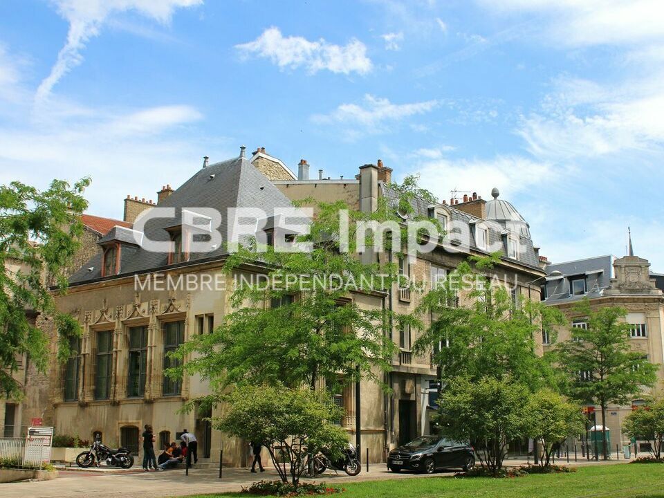 Location bureaux 221 m² non divisibles