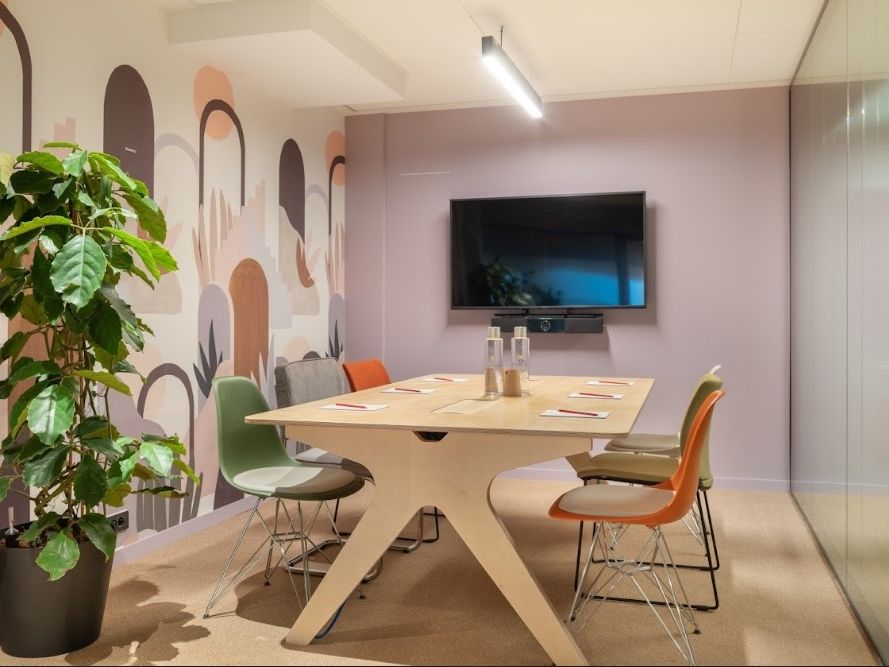 Location bureaux 2500 m² divisibles à partir de 166 m²