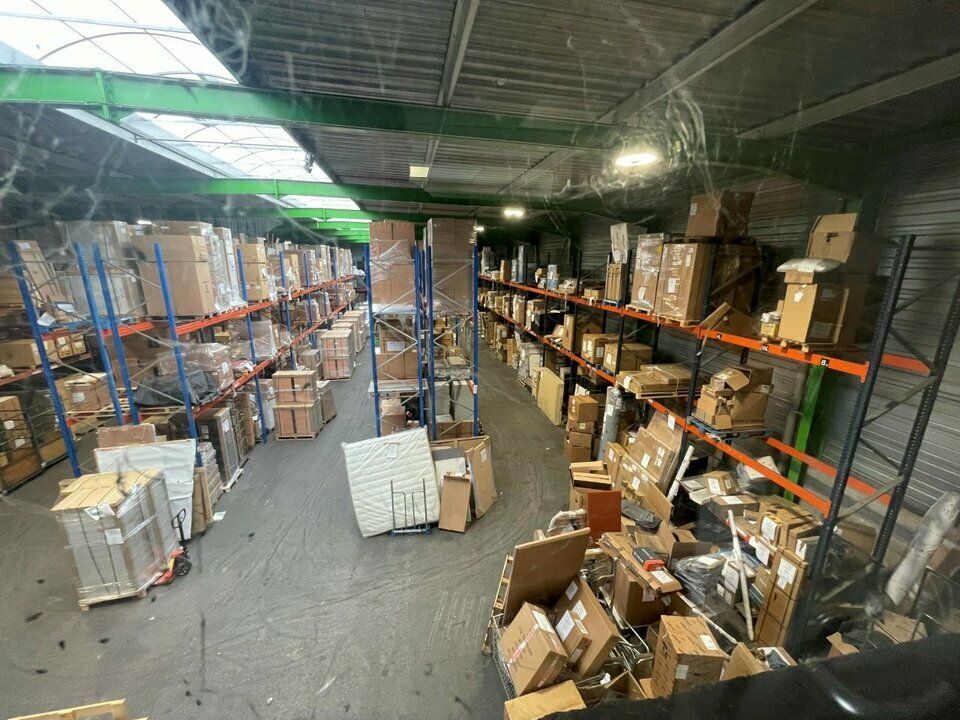 Location local d''activites 1095 m² non divisibles