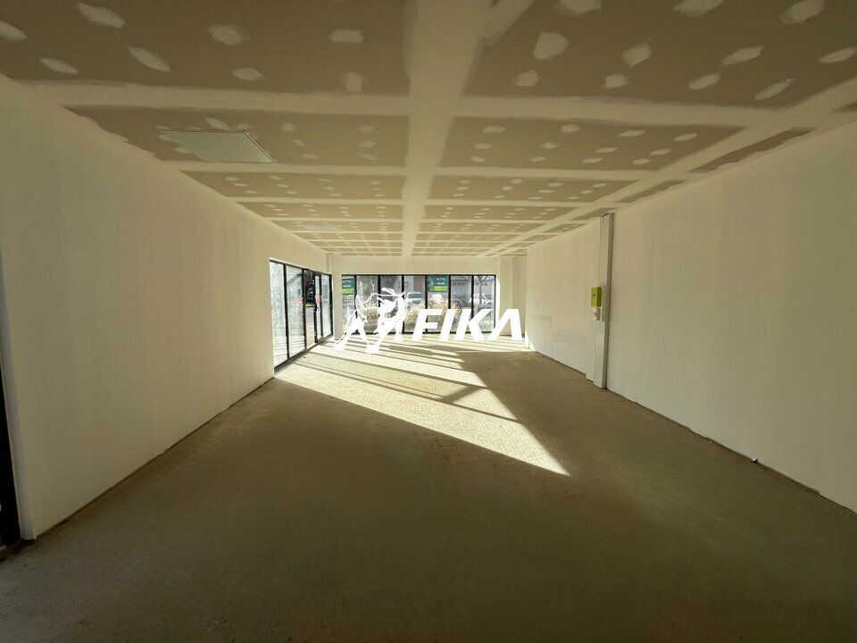 A VENDRE LOCAL COMMERCIAL 86 m² - (31770) COLOMIERS