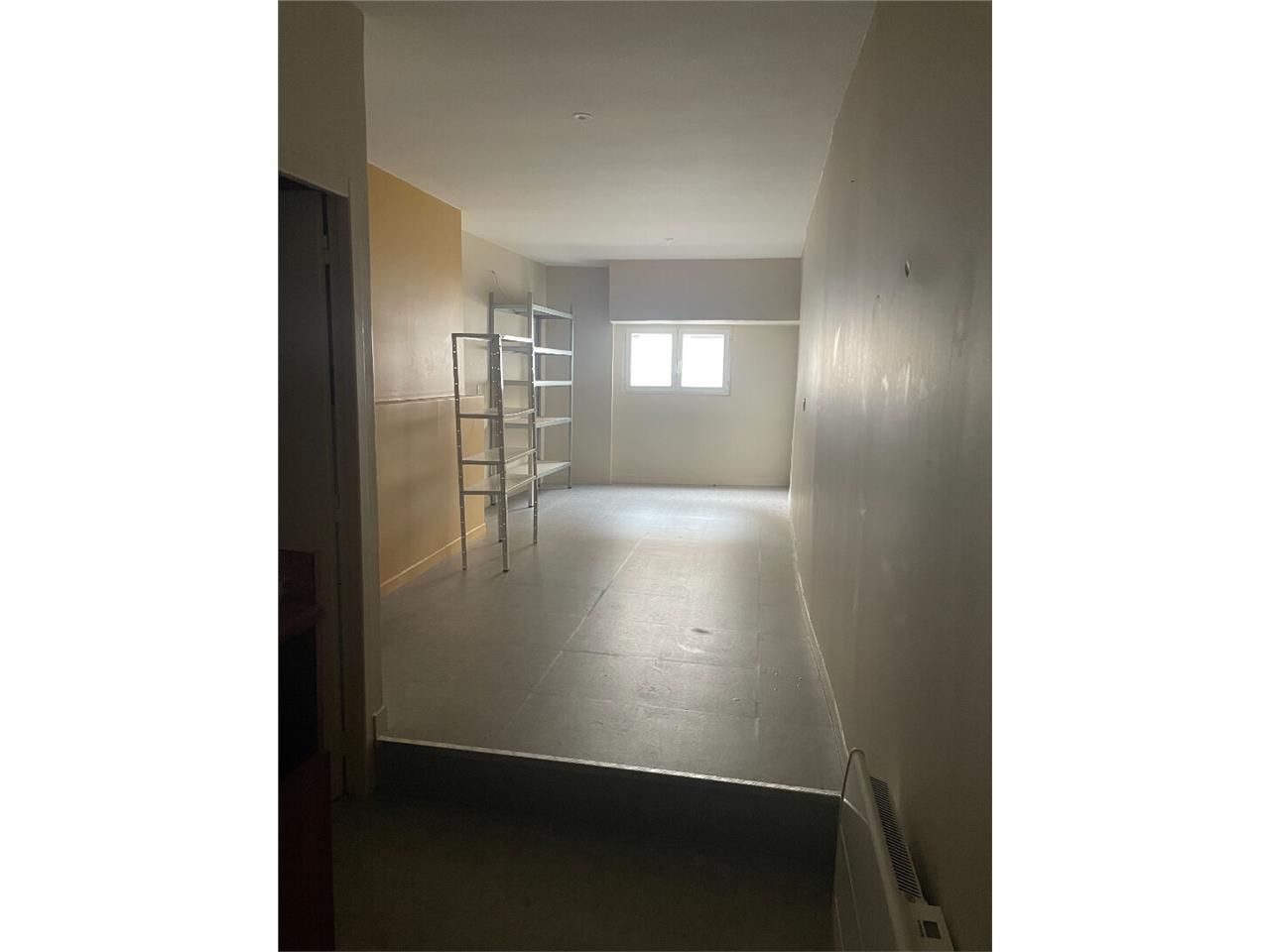 Location local commercial 120.00 m² à LIMOGES