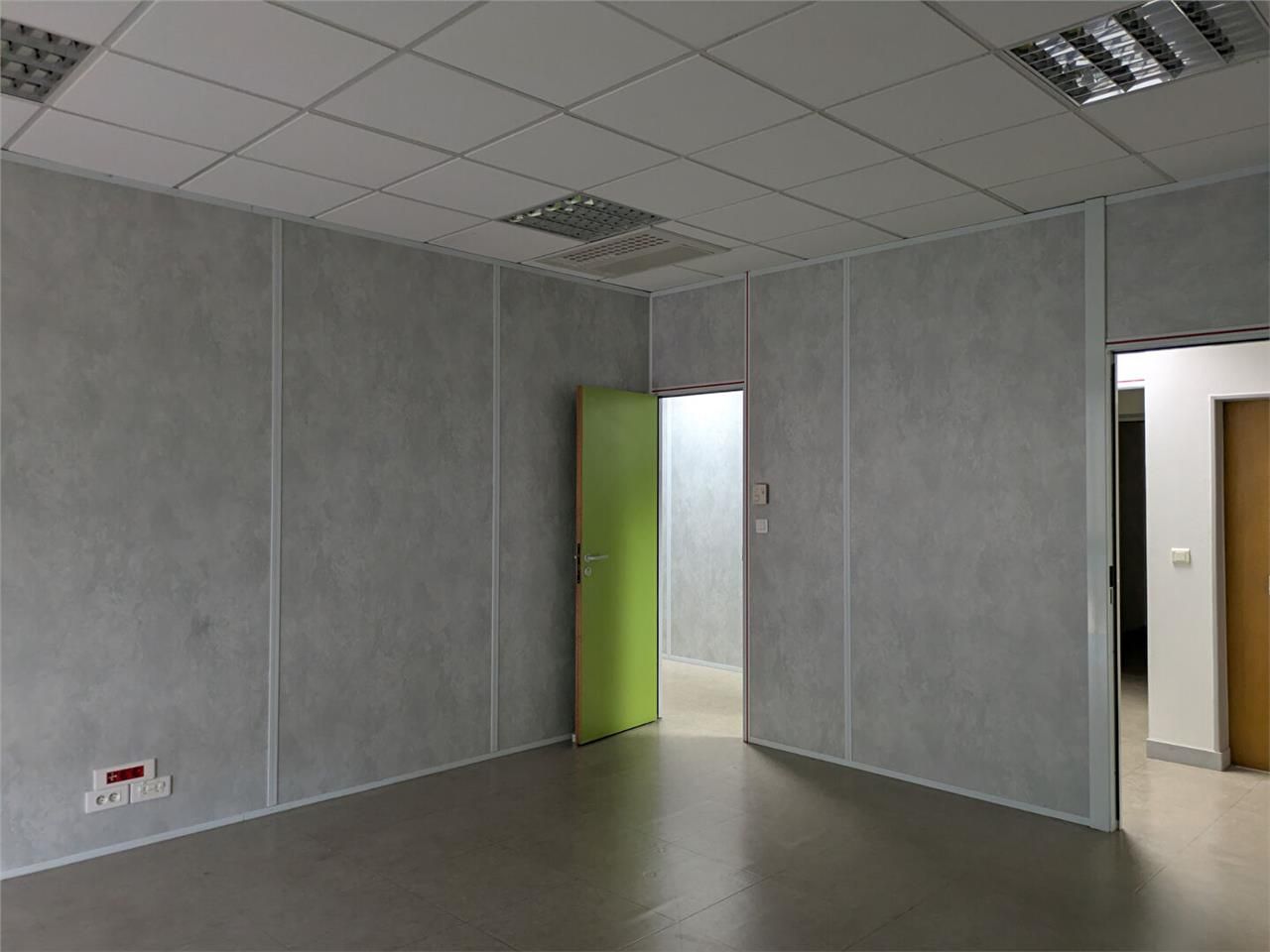 Location bureaux 128.28 m² à LIMOGES
