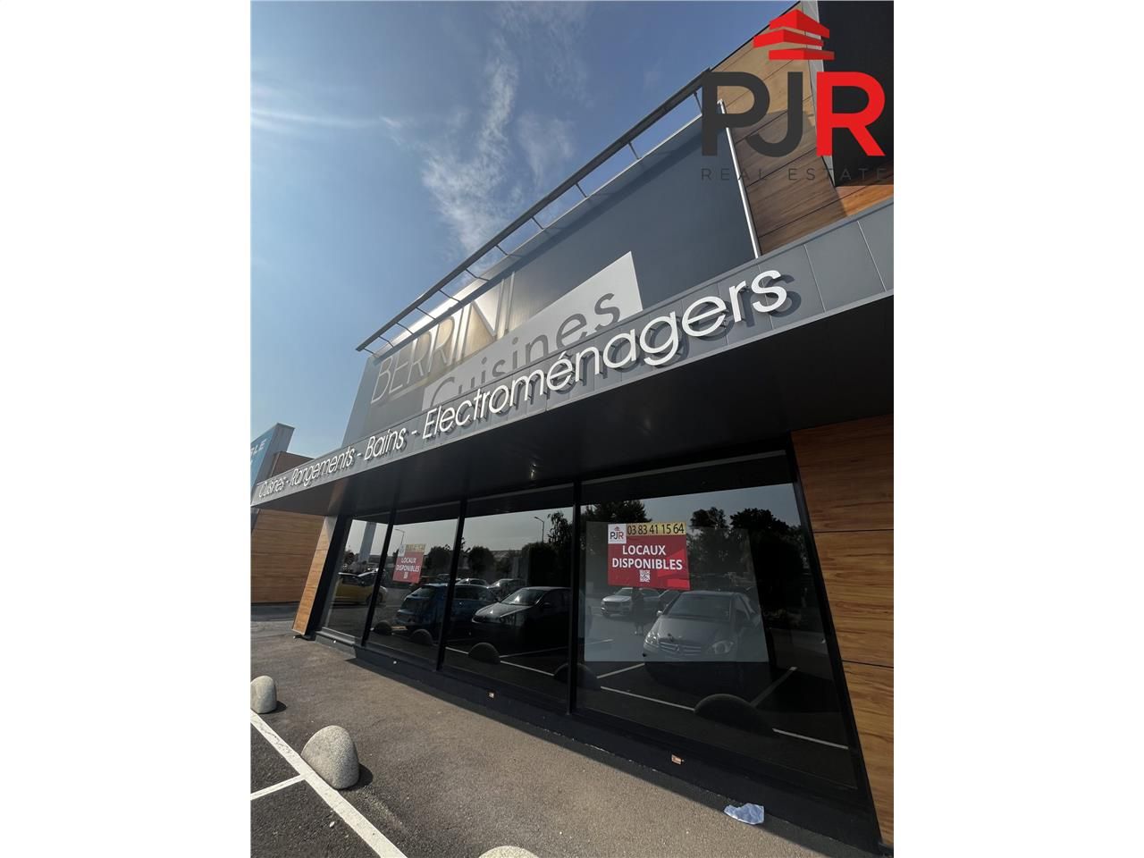 Location local commercial 423 m² à Hauconcourt