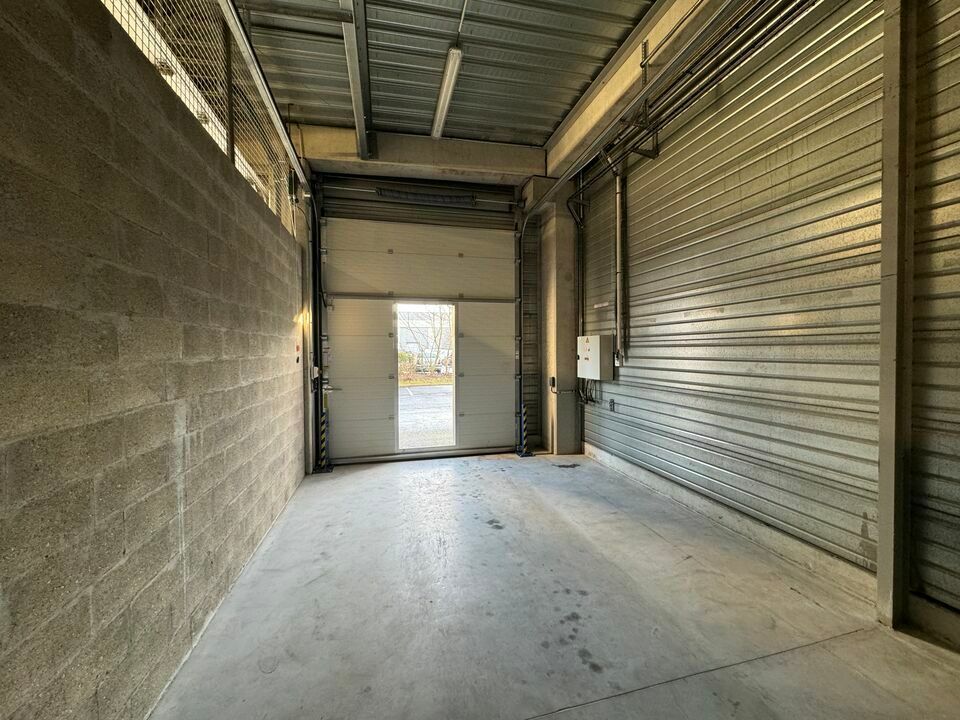 PETITE SURFACE RARE SUR LE SECTEUR