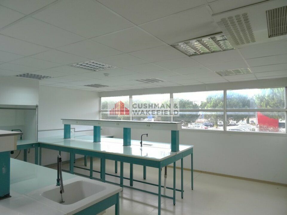 NIMES - BUREAUX A LOUER