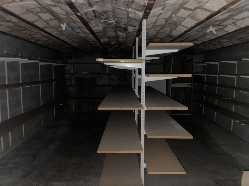 Location local 76 m² à BOURG EN BRESSE