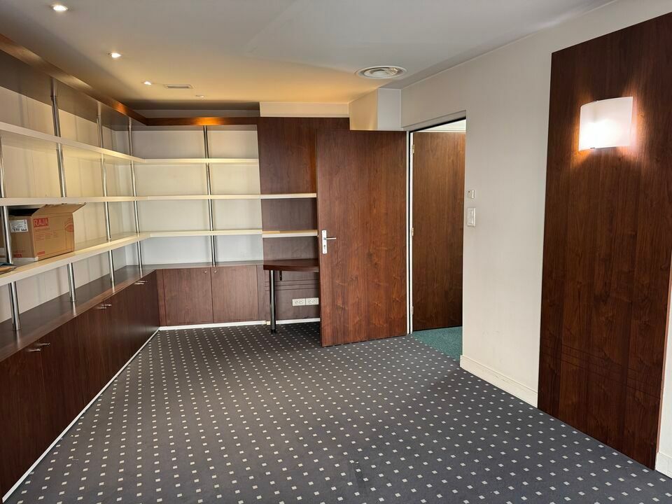 Location bureaux 250 m² non divisibles
