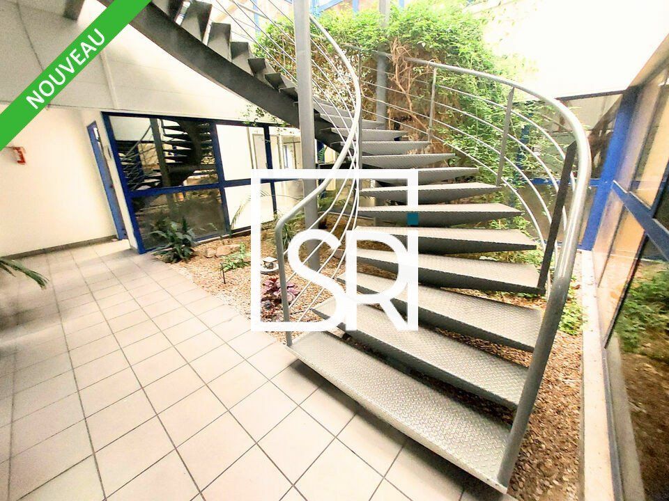 Location bureaux 160 m² non divisibles