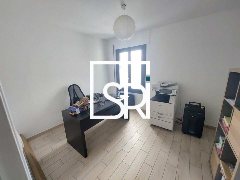 ETAT EXCELLENT - LOCATION BUREAUX 90 M² - 63118 CEBAZAT