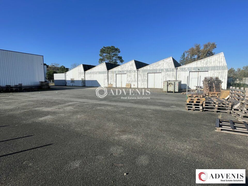 Location local d''activites 1406 m² non divisibles