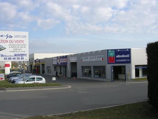 Location local d''activites 370 m² non divisibles