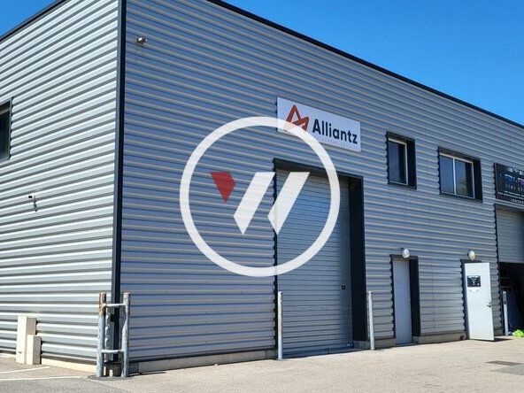 Location local d''activites 151.4 m² non divisibles