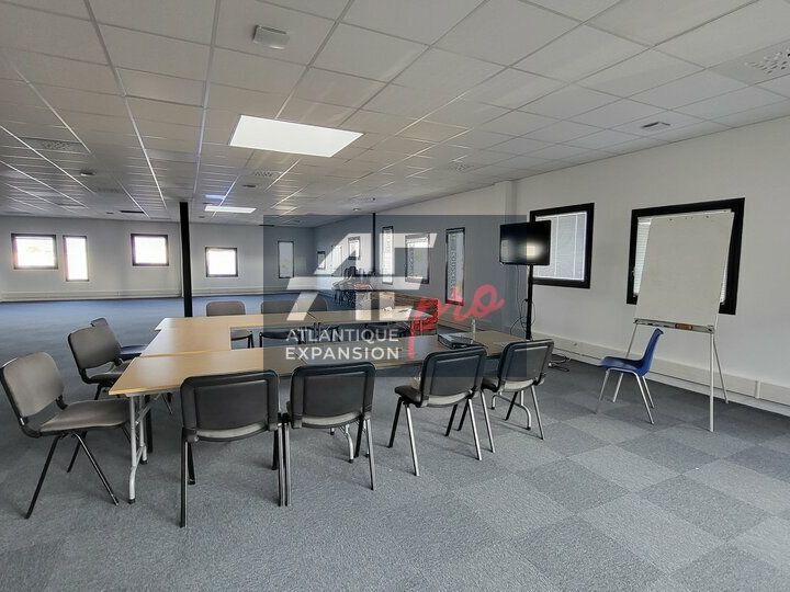 Location bureaux 266 m² non divisibles