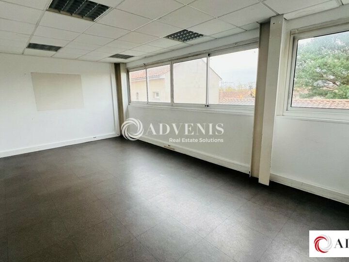 Location bureaux 100 m² non divisibles