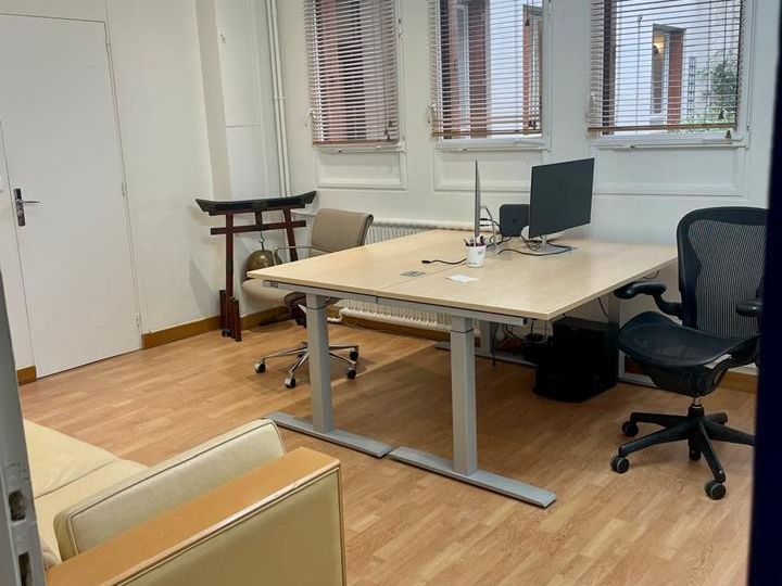 9816c77f-8f7a-427c-bd53-442403c5d6e1