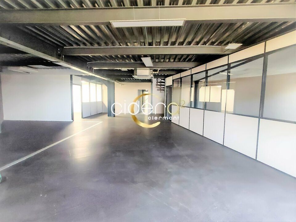 A louer local commercial sur axe passant à Cournon d'Auvergne (63800)