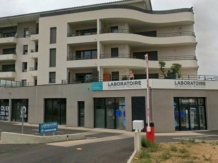 Location local commercial 290 m² non divisibles