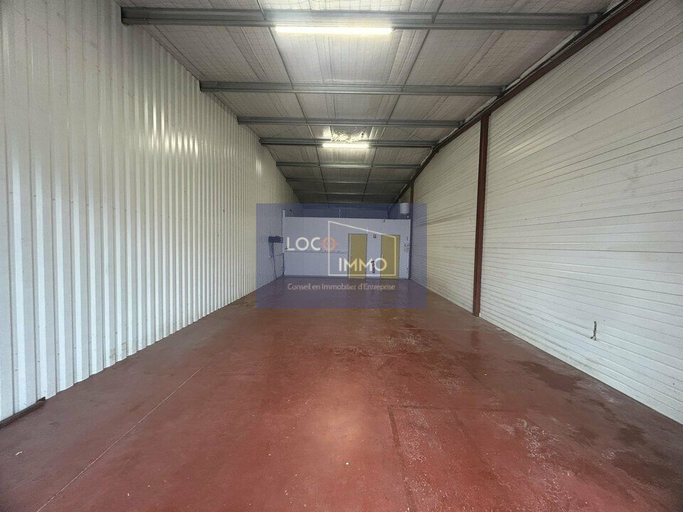 Location local d''activites 118 m² non divisibles