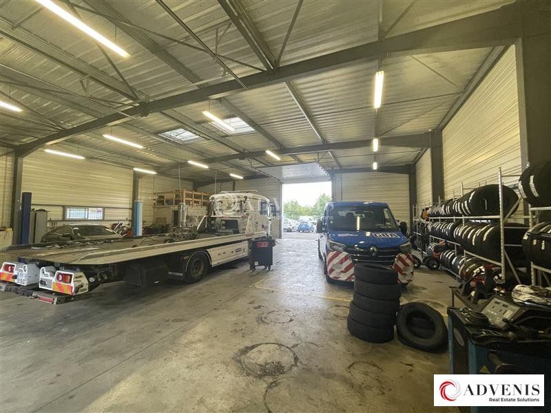 A LOUER - BATIMENT INDEPENDANT 428 M² SUR 3250 M² DE TERRAIN - PROCHE A62