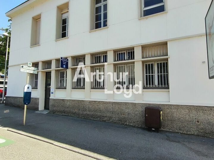 Location bureaux 302 m² non divisibles
